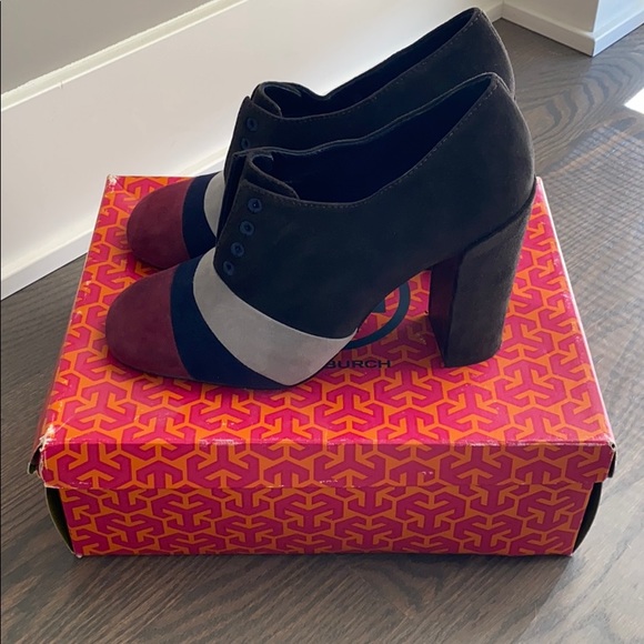 Tory Burch Stella Oxford - Picture 3 of 6